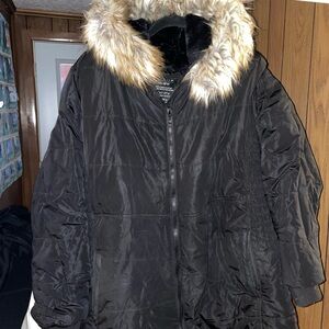 Torrid Women's Black Fur-Trimmed Hooded Jacket - Size 5 - Very Warm